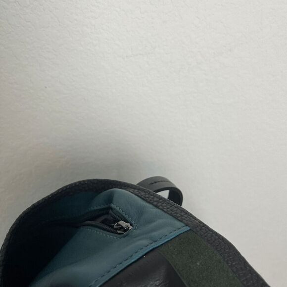 Longchamp Essential North/South Black Leather Tote Women's Purse - Picture 14 of 16